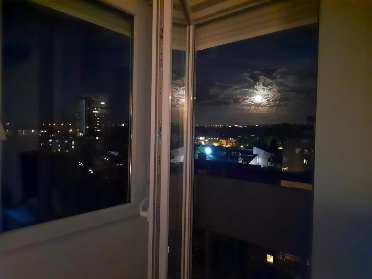 ノヴィ・サドBlue Moonアパートメント エクステリア 写真